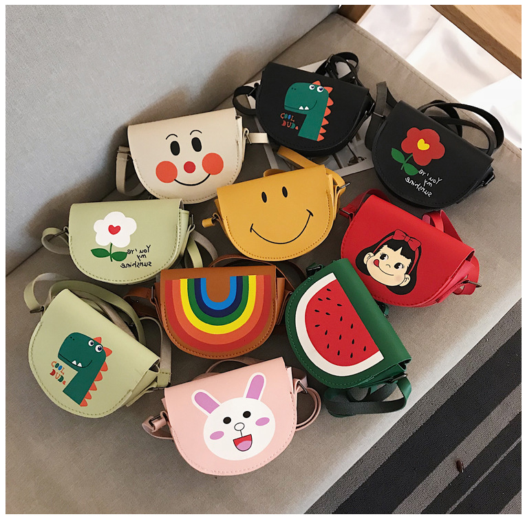 Cute cartoon crossbody bag, fashionable girl's handbag, little girl's accessory shoulder bag